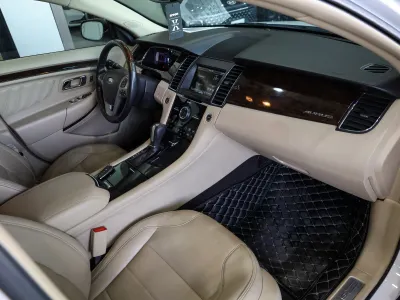 2013 فورد توروس ليمتد