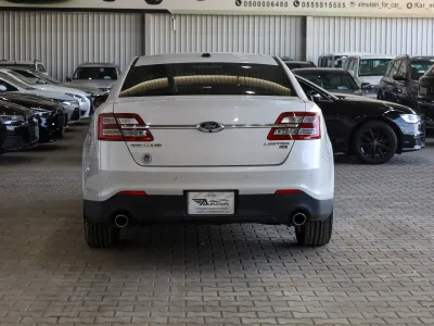 2013 فورد توروس ليمتد