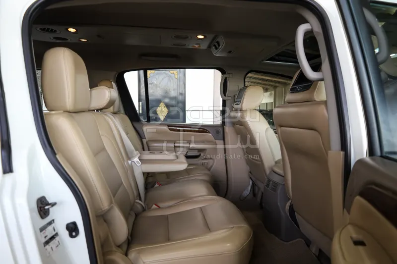 2014 نيسان ارمادا ال اي