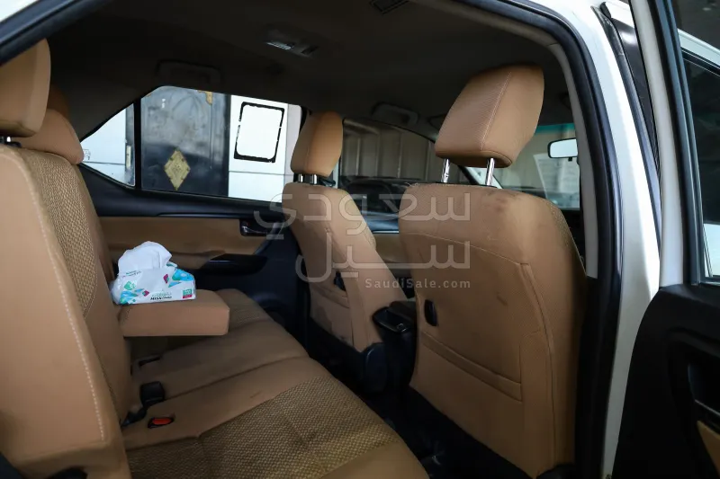 2017 تويوتا فورشنر