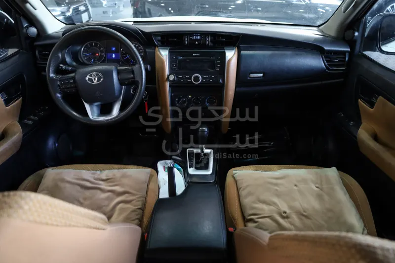 2017 تويوتا فورشنر