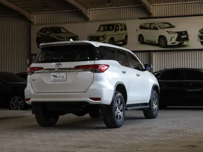 2017 تويوتا فورشنر