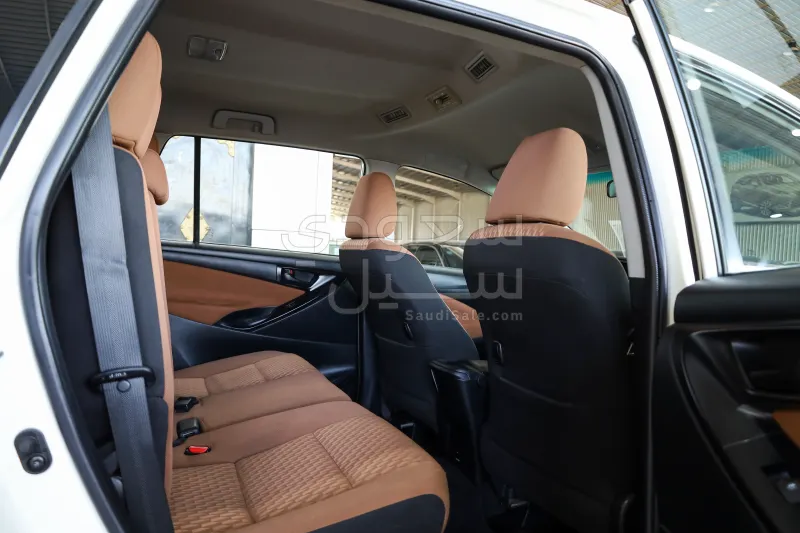 2017 تويوتا ان نوفا