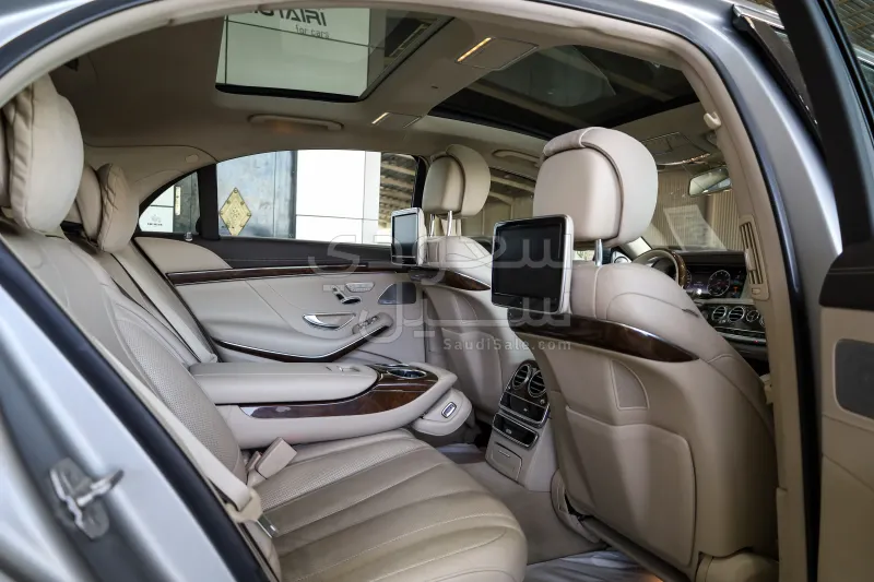 2017 مرسيدس - بنز إس 400