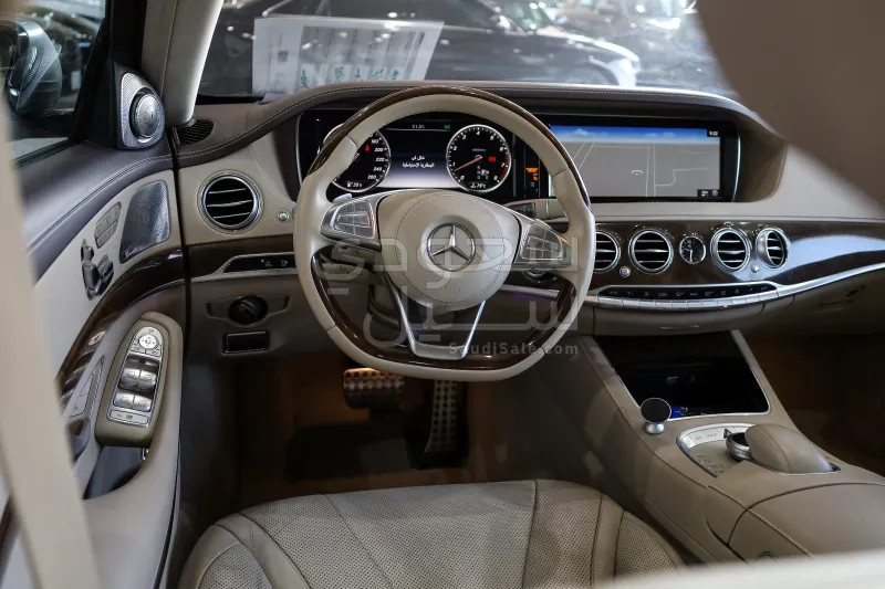 2017 مرسيدس - بنز إس 400