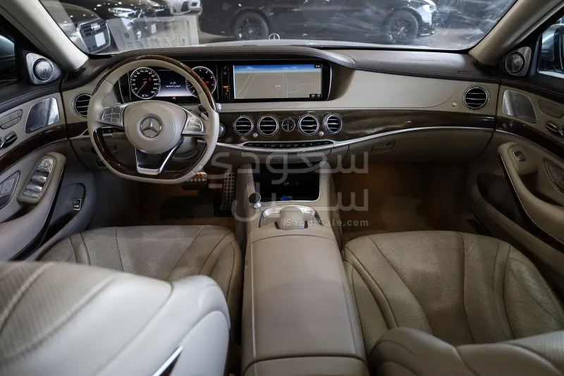 2017 مرسيدس - بنز إس 400