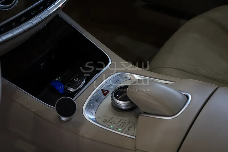 2017 مرسيدس - بنز إس 400