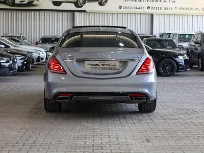 2017 مرسيدس - بنز إس 400