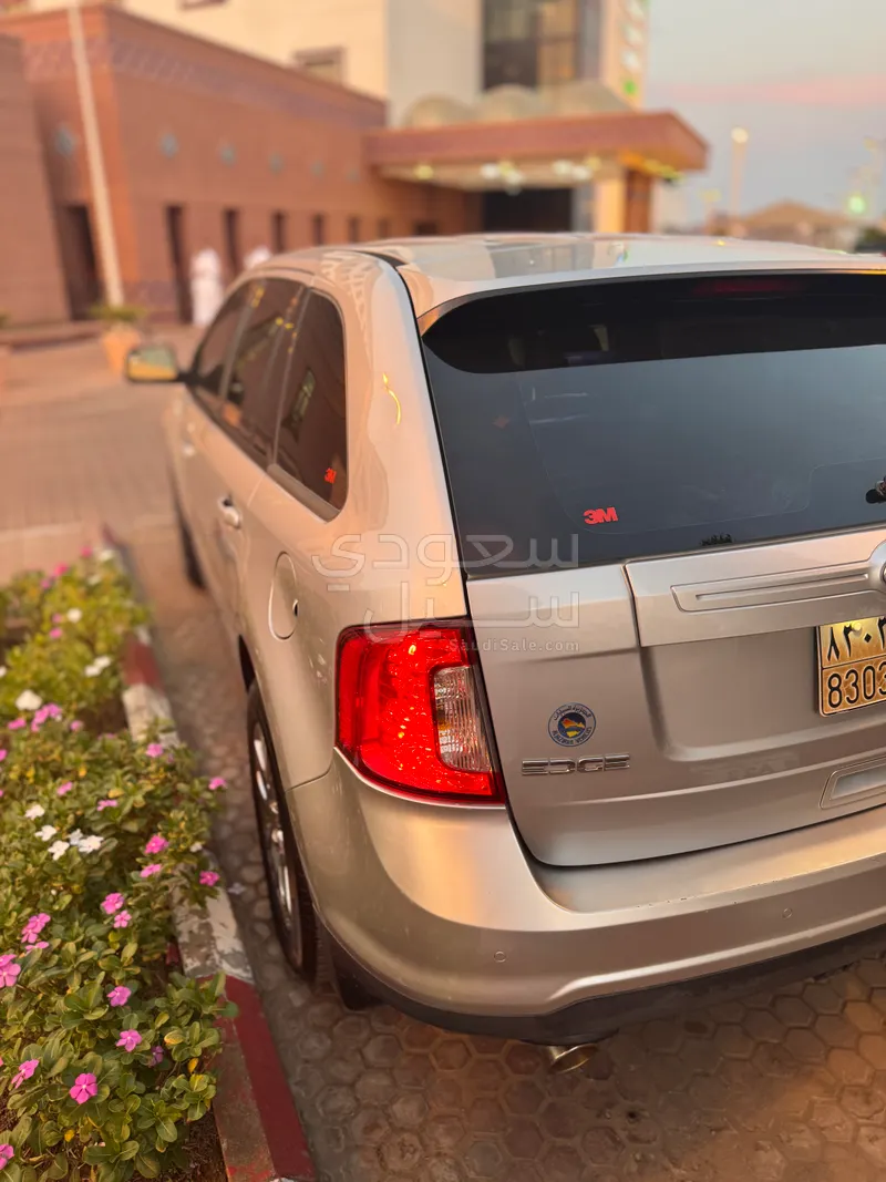 2012 فورد ادج اس اي ال