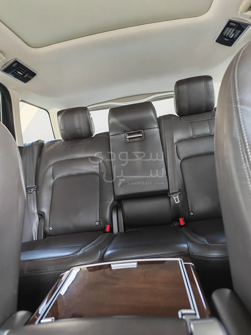 2020 لاند روفر رينج روفر اوتوبيوغرافي