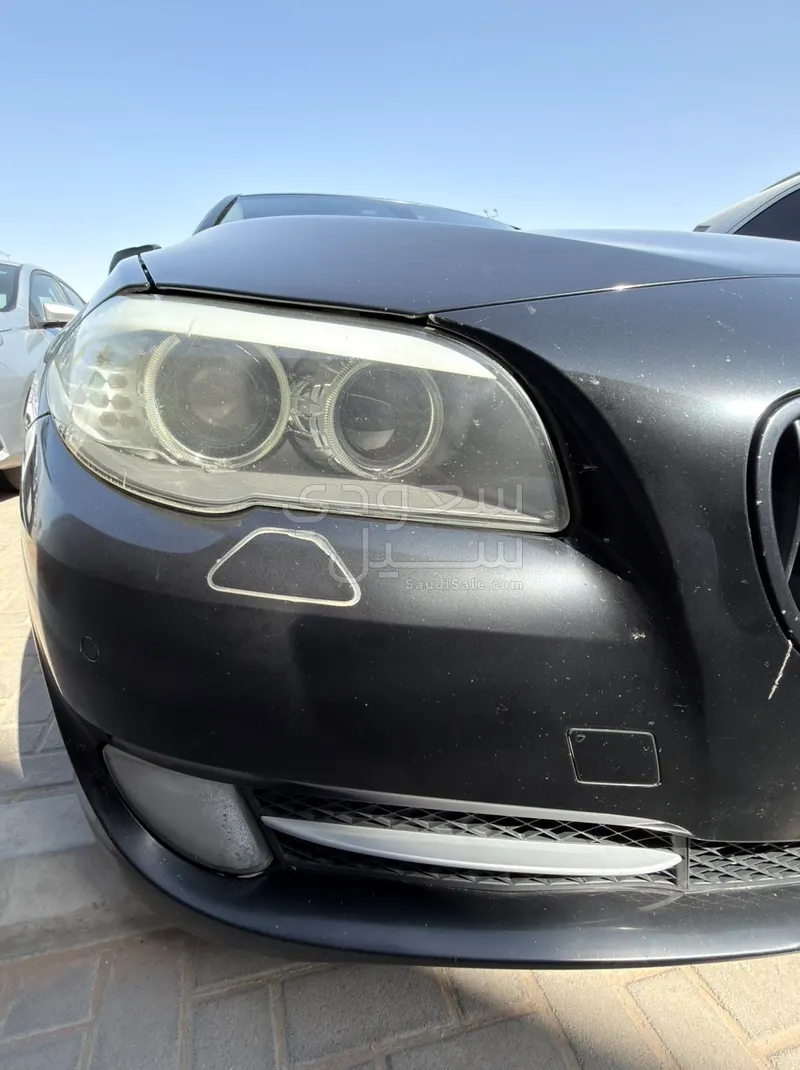 2012 بي ام دبليو الفئة الخامسة 523 أي