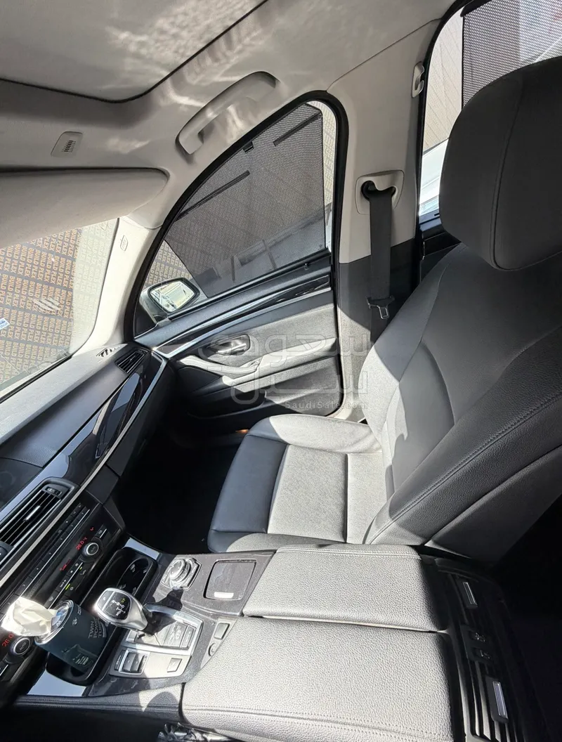 2012 بي ام دبليو الفئة الخامسة 523 أي