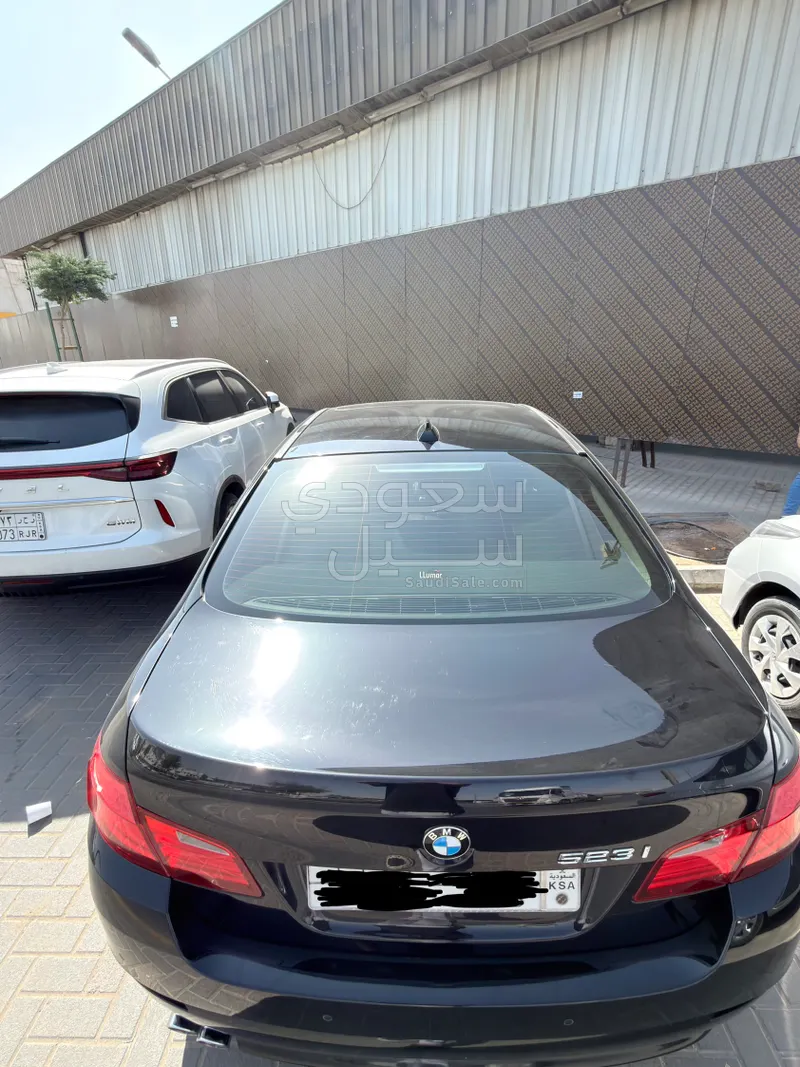 2012 بي ام دبليو الفئة الخامسة 523 أي