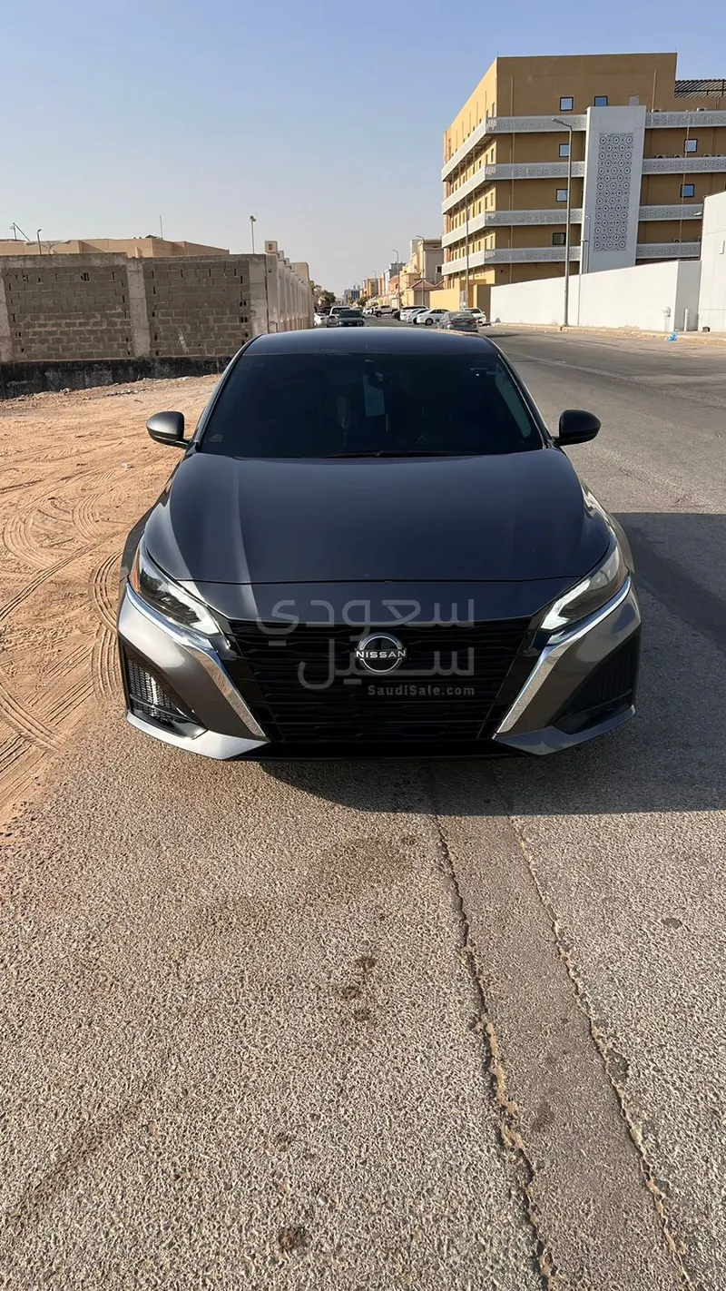 2024 نيسان التيما