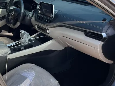 2024 نيسان التيما