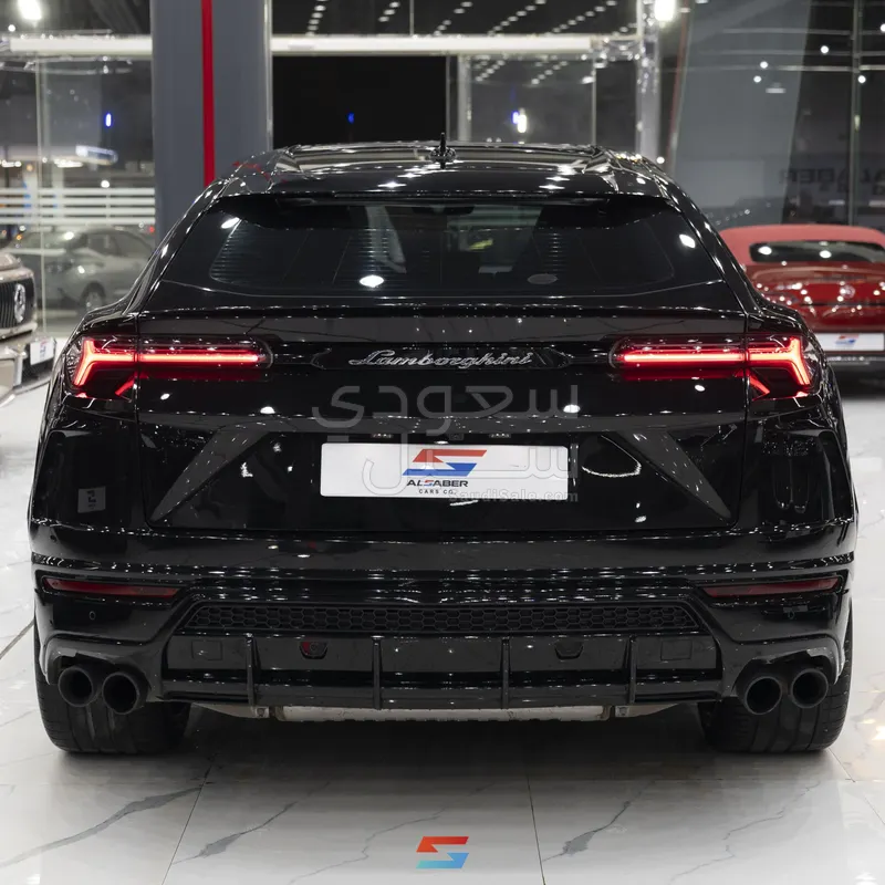 2021 لمبرجيني اوروس