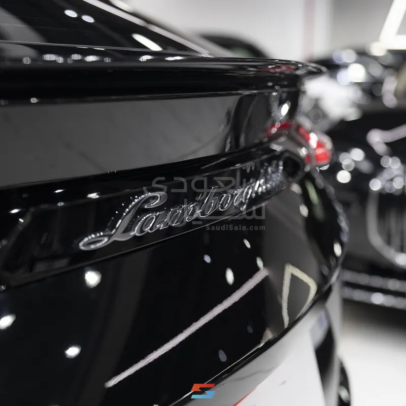 2021 لمبرجيني اوروس