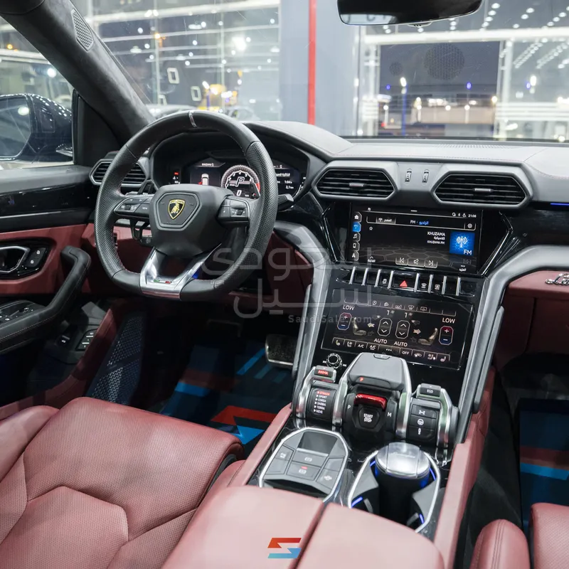 2021 لمبرجيني اوروس