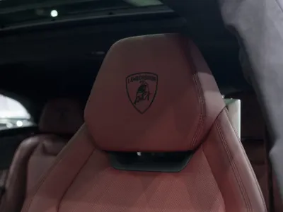 2021 لمبرجيني اوروس