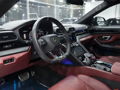 2021 لمبرجيني اوروس