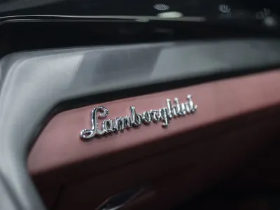 2021 لمبرجيني اوروس