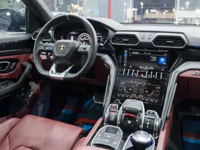 2021 لمبرجيني اوروس