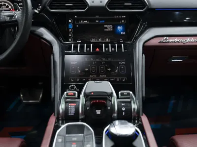 2021 لمبرجيني اوروس