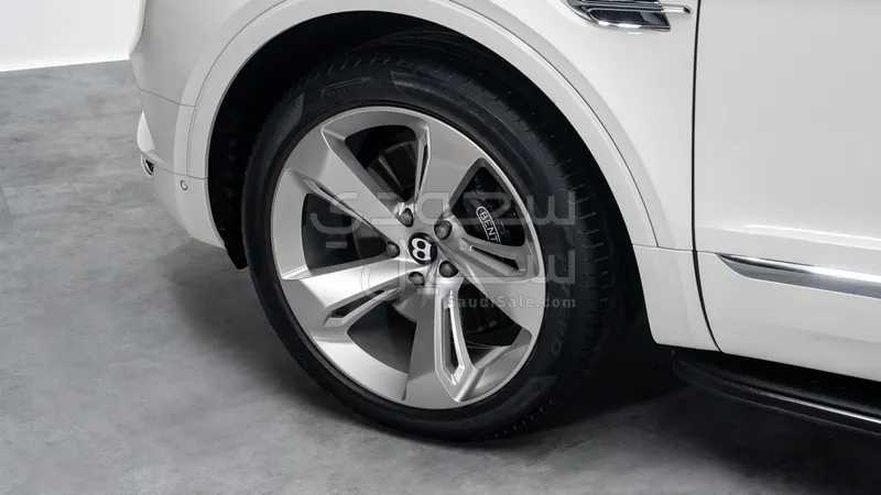 2017 بنتلي بنتايجا