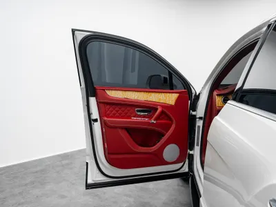 2017 بنتلي بنتايجا