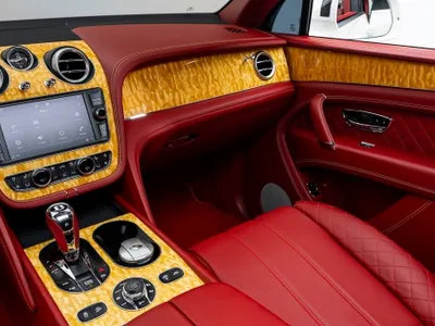 2017 بنتلي بنتايجا