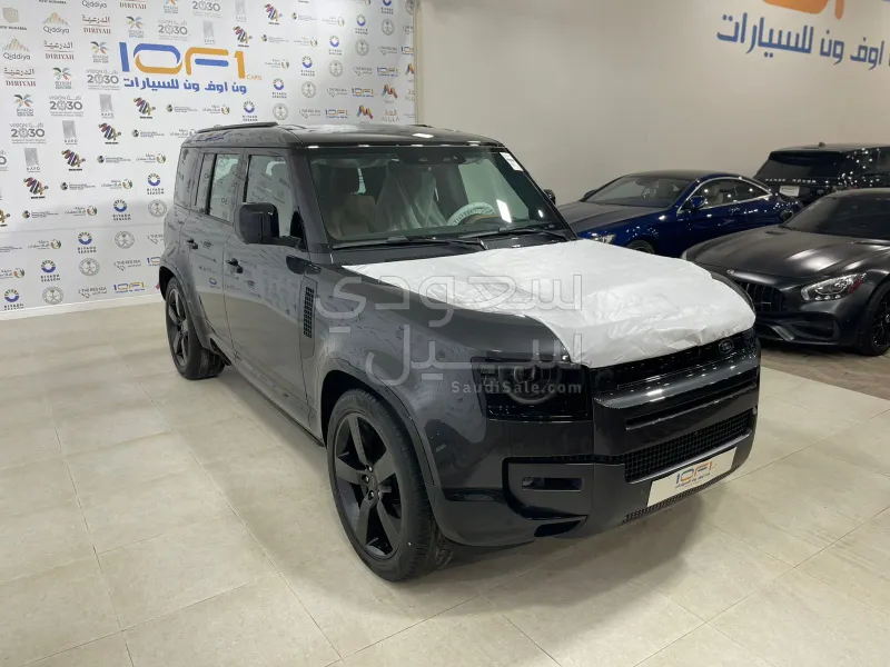 2026 لاند روفر ديفيندر اتش اس اي