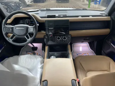 2026 لاند روفر ديفيندر اتش اس اي