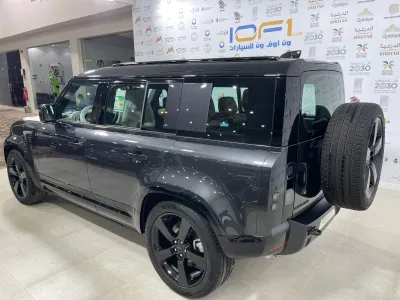 2026 لاند روفر ديفيندر اتش اس اي