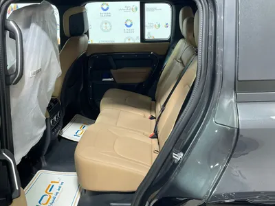 2026 لاند روفر ديفيندر اتش اس اي