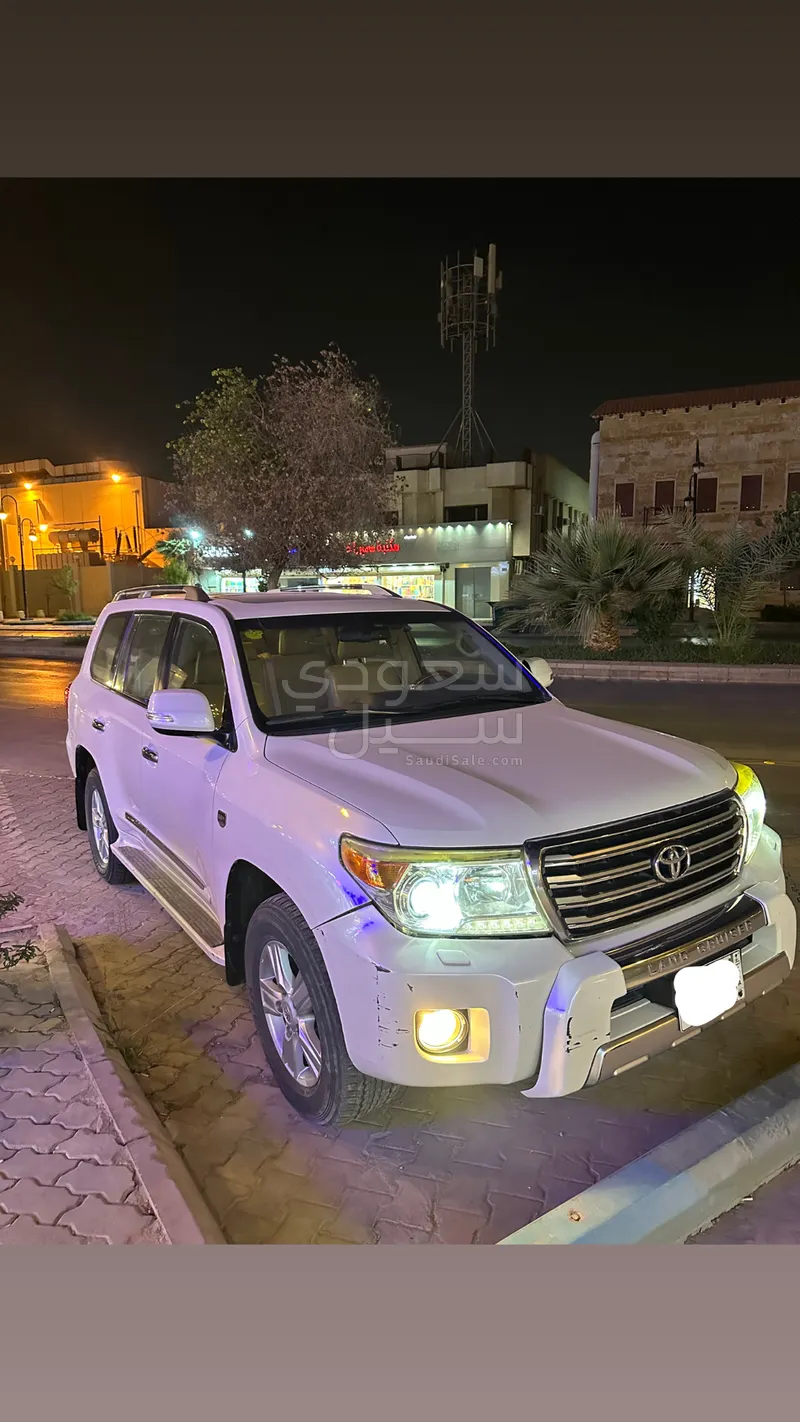 2015 تويوتا لاند كروزر جي اكس ار 3