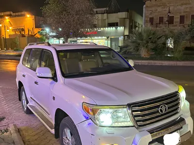 2015 تويوتا لاند كروزر جي اكس ار 3