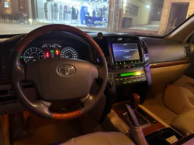 2015 تويوتا لاند كروزر جي اكس ار 3