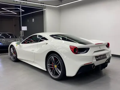 2016 فيراري 488 جي تي بي