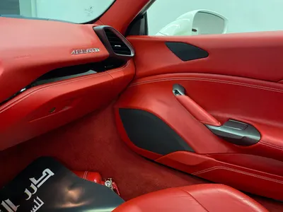 2016 فيراري 488 جي تي بي