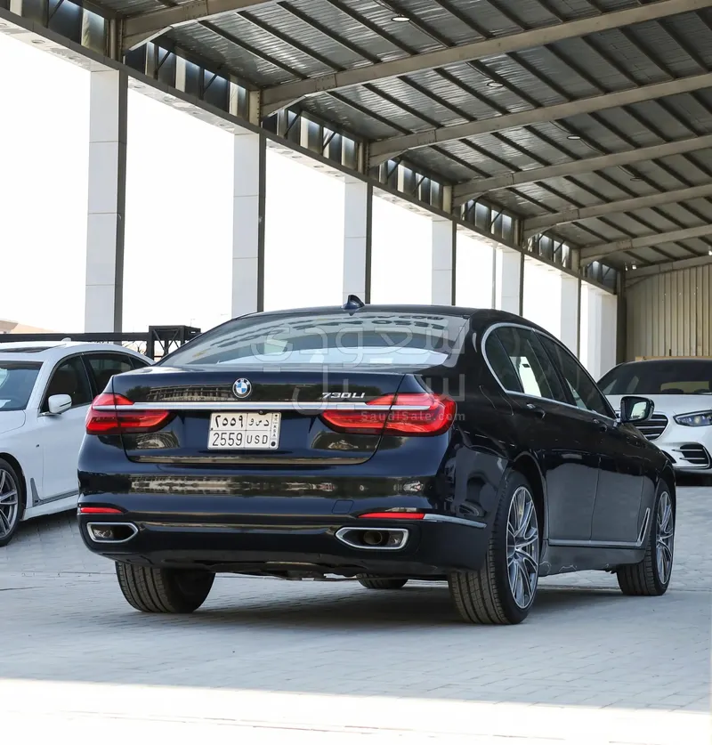 2018 بي ام دبليو الفئة السابعة 730 إل أي