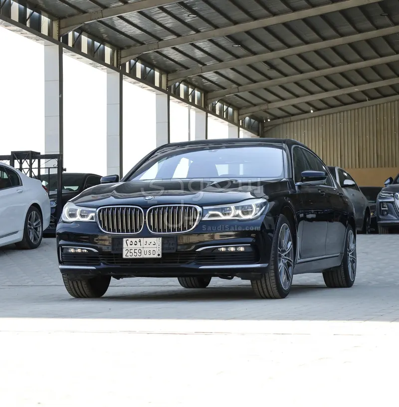 2018 بي ام دبليو الفئة السابعة 730 إل أي