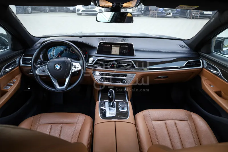 2018 بي ام دبليو الفئة السابعة 730 إل أي
