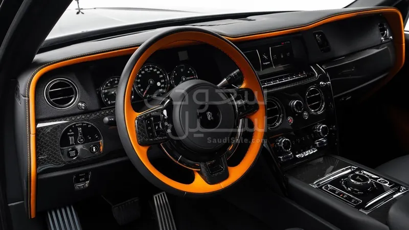 2024 رولز رويس كولينان بلاك بادج