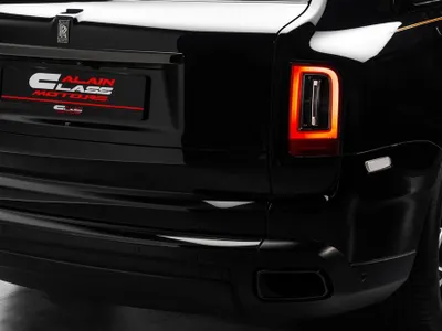 2024 رولز رويس كولينان بلاك بادج