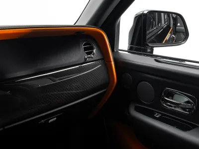 2024 رولز رويس كولينان بلاك بادج