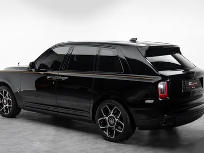 2024 رولز رويس كولينان بلاك بادج