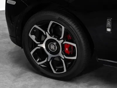 2024 رولز رويس كولينان بلاك بادج