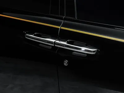 2024 رولز رويس كولينان بلاك بادج