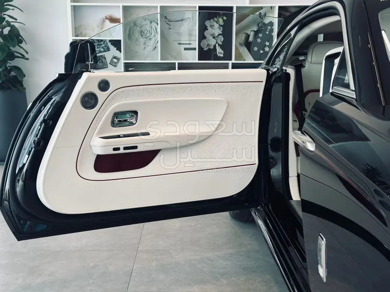 2024 رولز رويس سبيكتر