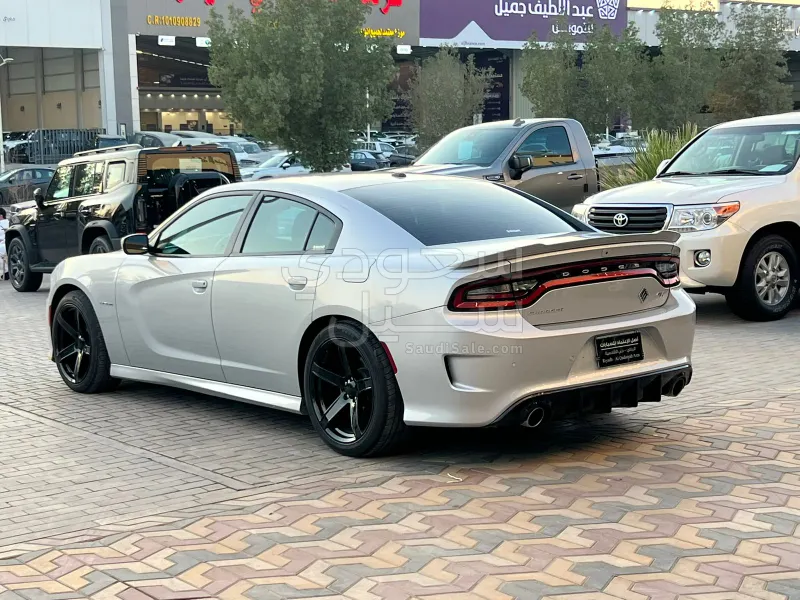 2021 دودج تشارجر ار تي